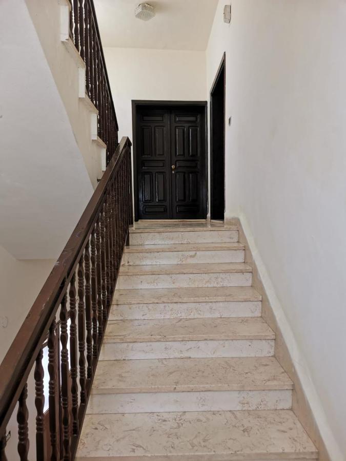 Alice & Andrew Apt. Few Steps To Madaba Old City Center Exterior foto