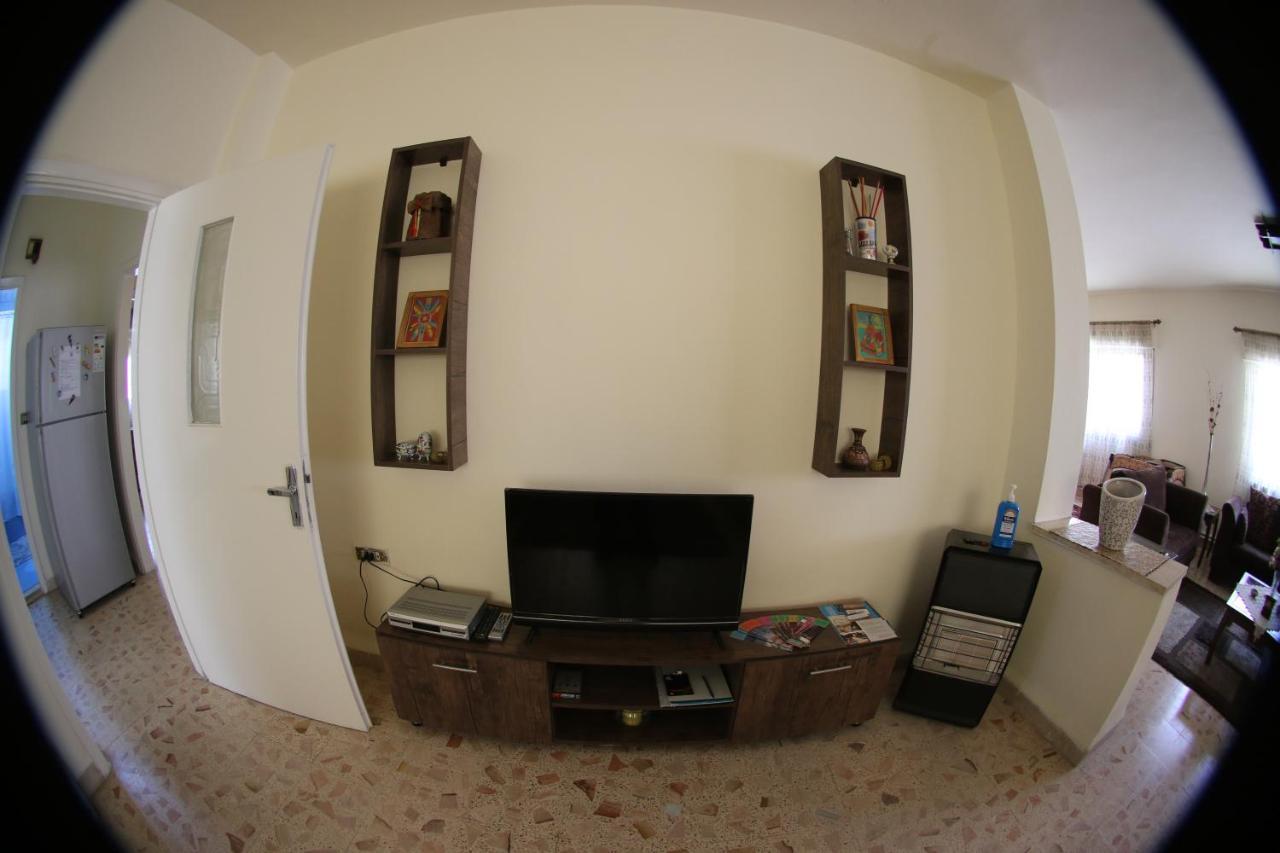 Alice & Andrew Apt. Few Steps To Madaba Old City Center Exterior foto