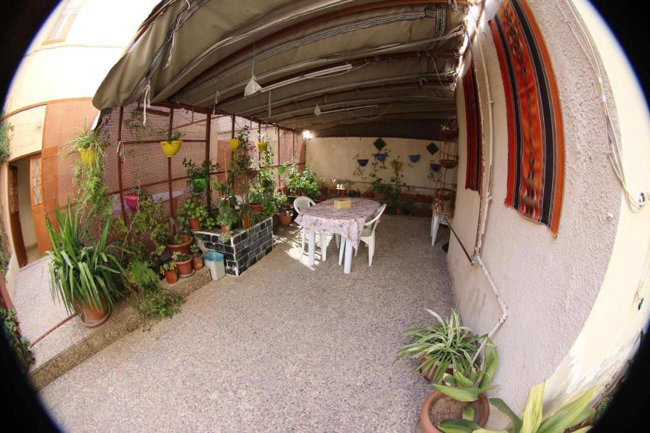 Alice & Andrew Apt. Few Steps To Madaba Old City Center Exterior foto